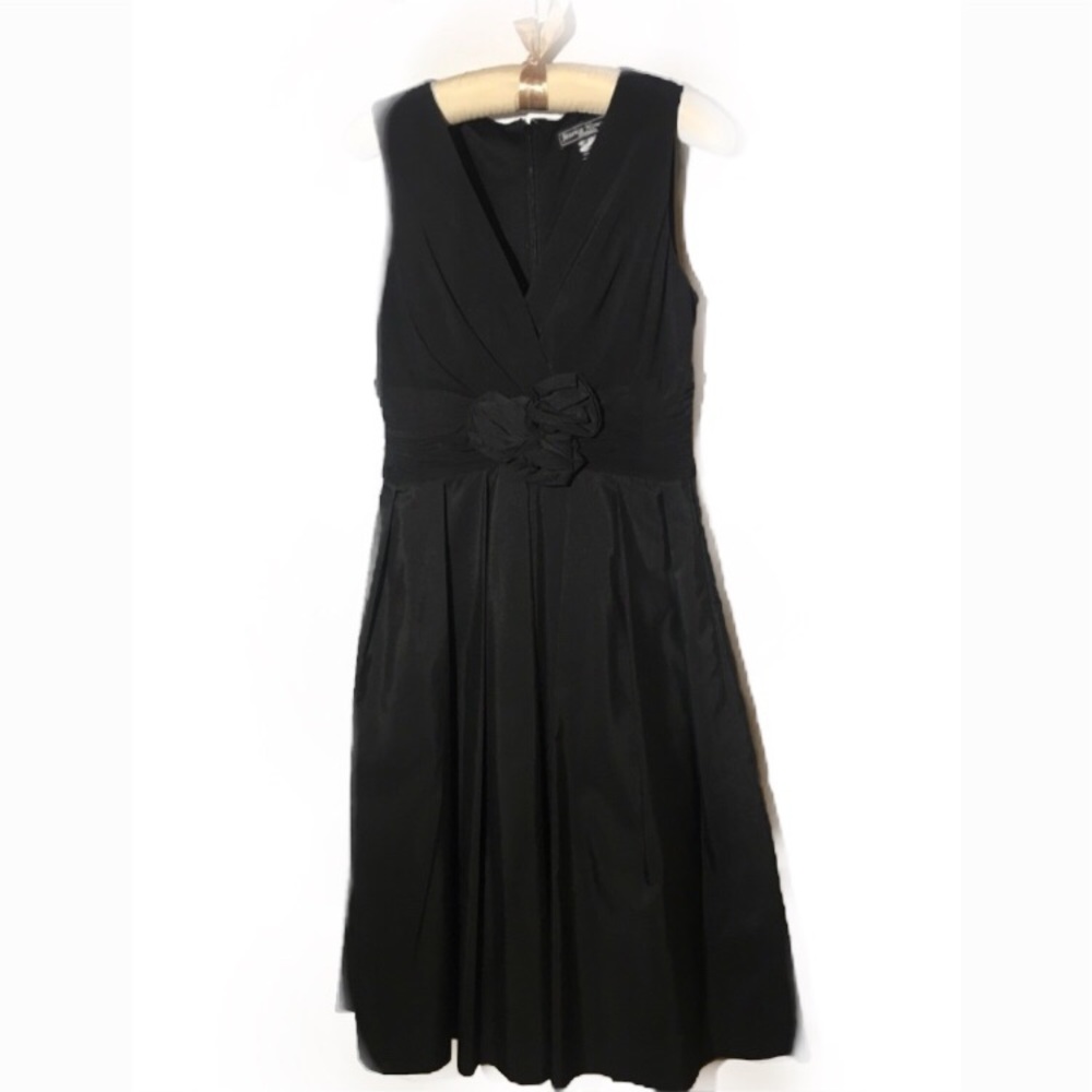 Jessica Howard Evening Black Dress. Size 4